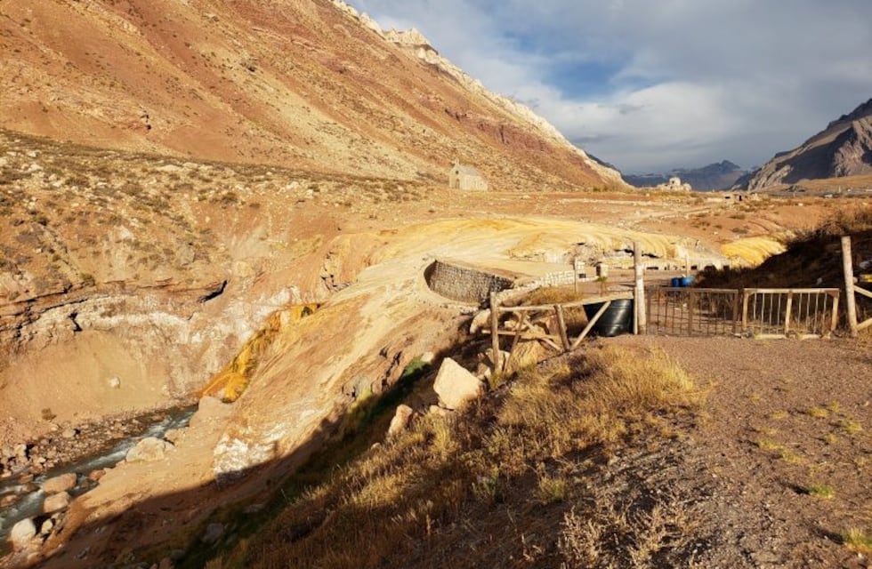 Secreto en la montaña: te mostramos la impactante zona prohibida del Puente del Inca