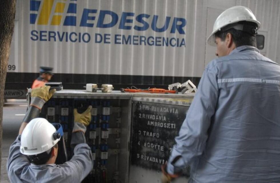 Edenor y Edesur deberán pagarles $8.000 a usuarios por no haber atendido sus reclamos