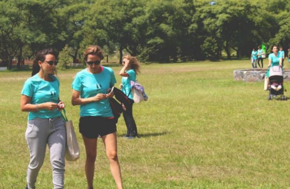 Caminata de mentoreo de Voces Vitales por el Día de la Mujer