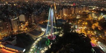 El bello árbol navideño, para deslumbrar a los cordobeses\u002E