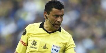 El chileno Roberto Tobar fue designado para dirigir la final entre River y Flamengo