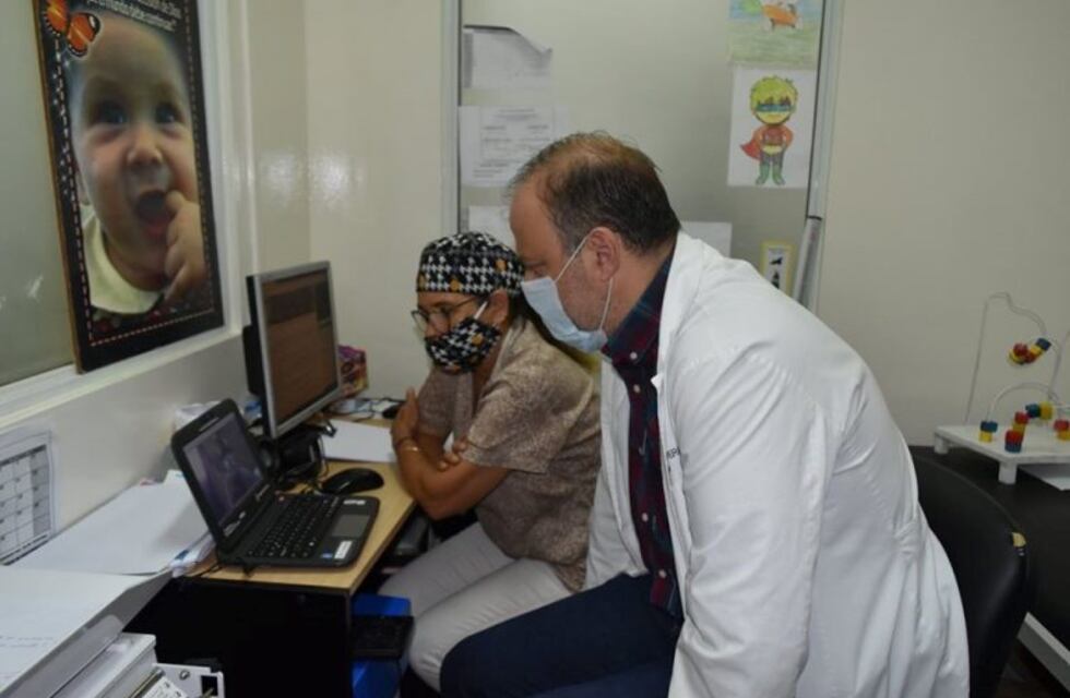 Nuevos centros de salud en la provincia incorporaron la consulta en línea