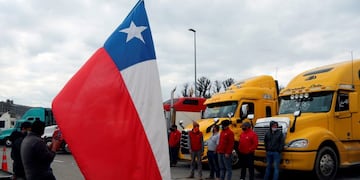 Chile: nuevos ataques mapuches en plena protesta de camioneros por seguridad\u002E (AFP)