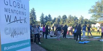 Caminata de mentoreo (Municipalidad de Santa Rosa)