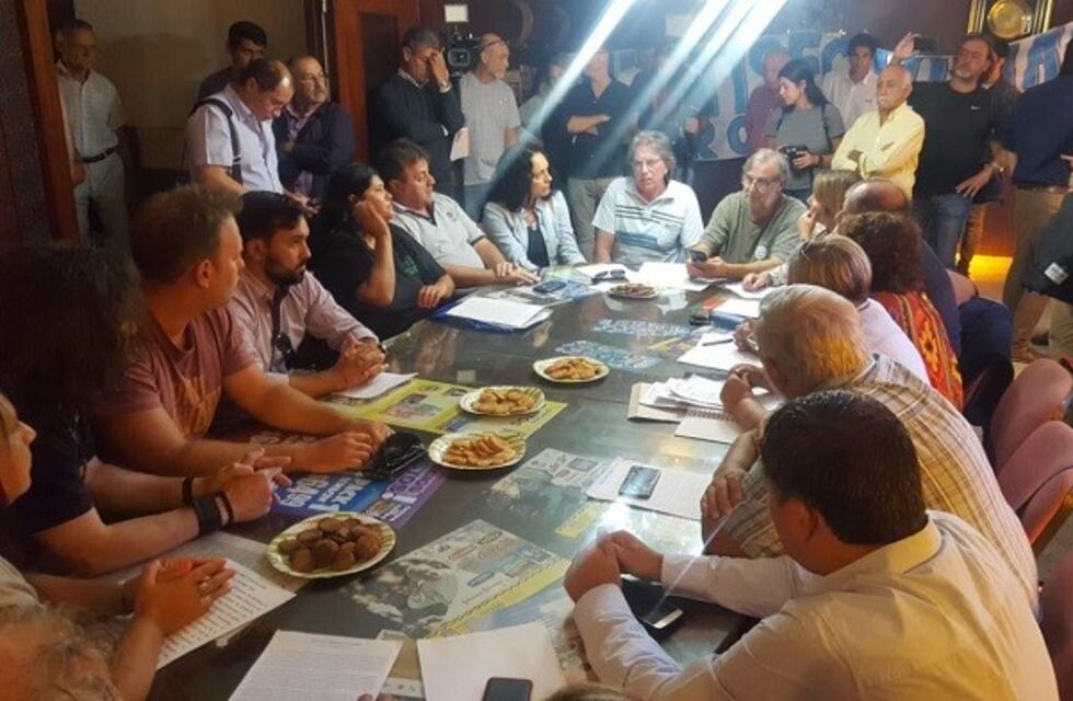 Convocan a una movilización por el centro rosarino contra los tarifazos y los despidos