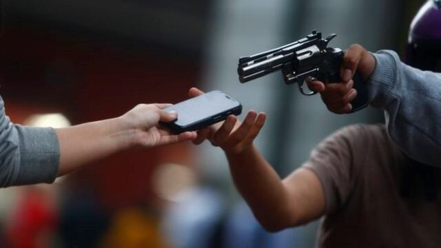 El delincuente salió a robar acompañado de un niño. Imagen Ilustrativa