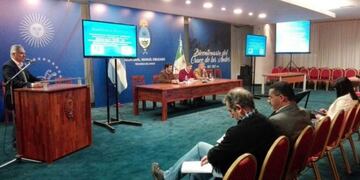 Se celebra la Audiencia Pública por la suba del boleto en Resistencia\u002E (Foto: Diario Norte)