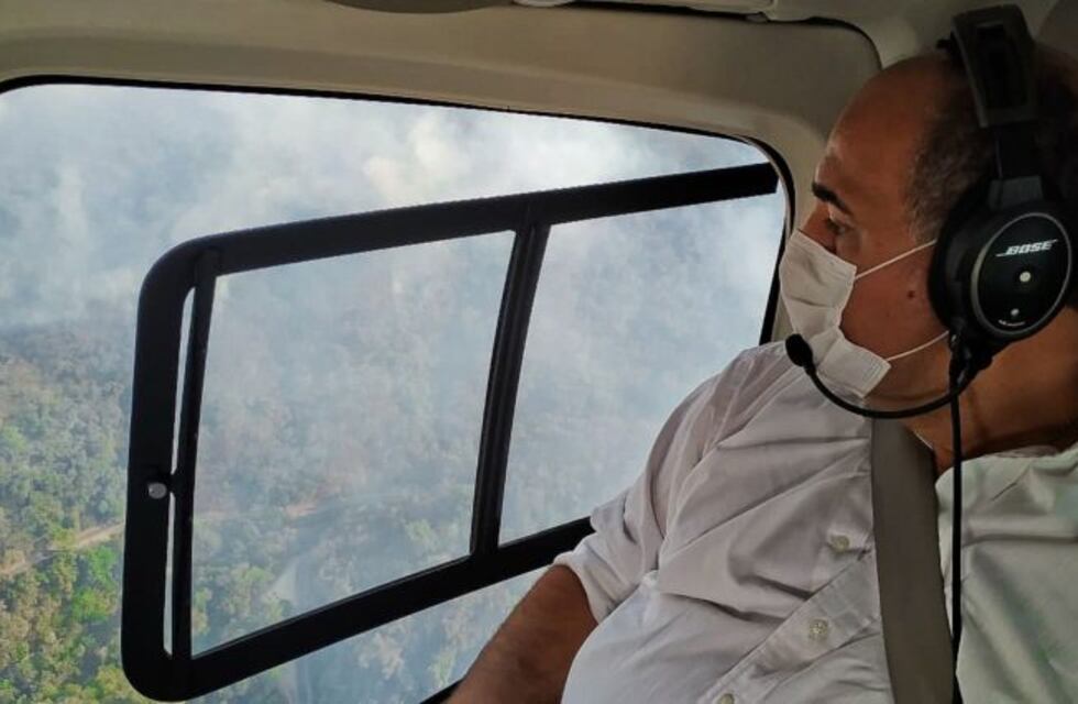 Incendios en Tucumán: Manzur recorrió las zonas del cerro San Javier