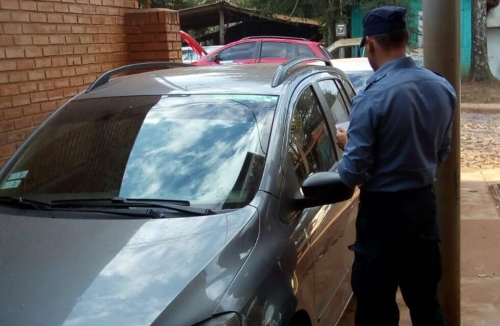 Llevó su auto a un mecánico estafador y luego lo extorsionaron para recuperarlo