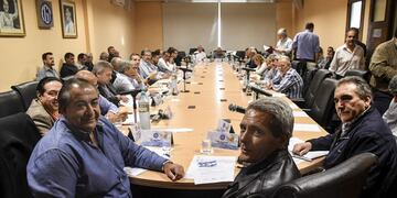 DYN24, BUENOS AIRES 20/04/17, CONSEJO DIRECTIVO DE LA CGT SE ENCONTRABA REUNIDO ESTA TARDE PARA ABORDAR LOS PREPARATIVOS DE UN ACTO PARA EL 1 DE MAYO.FOTO:DYN