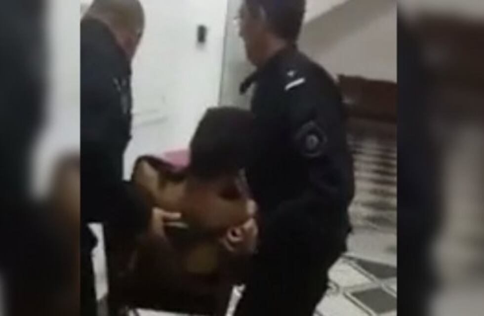 Ahora acusan por falso testimonio a pareja gay que denunció tortura policial