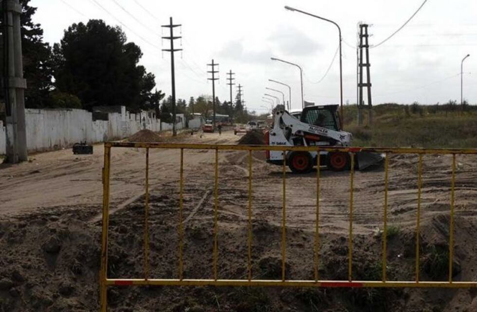 Obras: continúa cortado el tránsito en 25 de mayo, frente al Cementerio