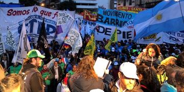 Paso de la Marcha Federal por Rosario\u002E