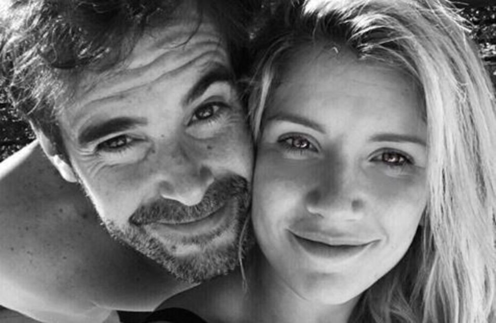 Laurita Fernández y Nicolás Cabré: besos apasionados a la orilla del mar