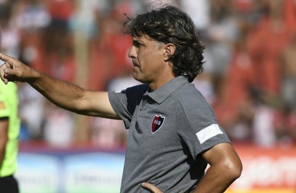 Newell's oficializó la salida de Bidoglio