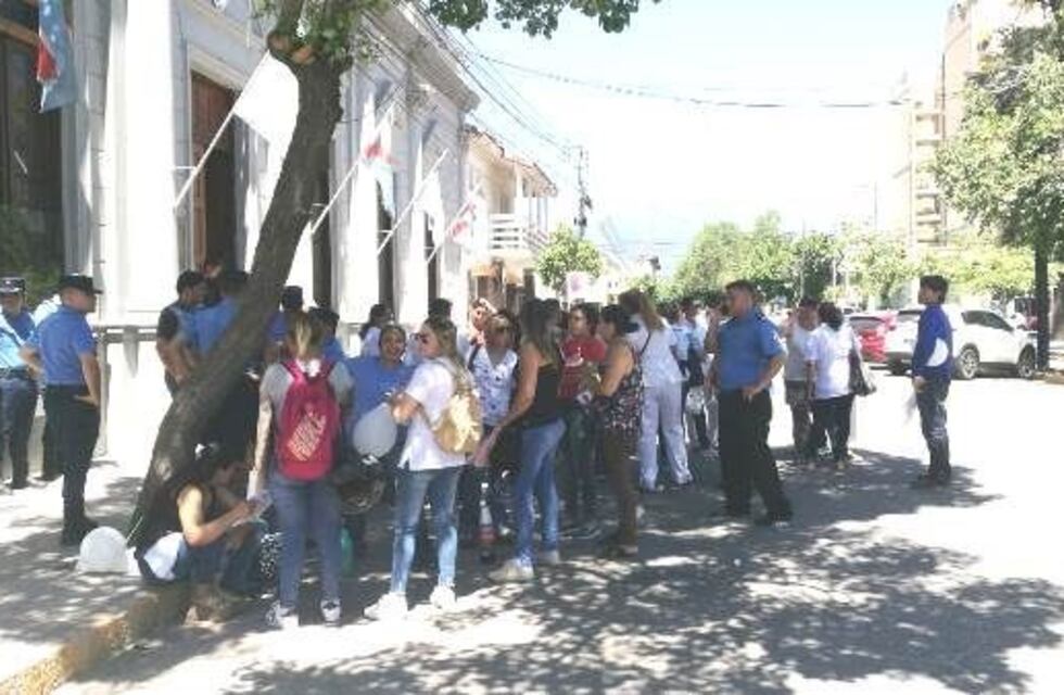En La Rioja, los enfermeros también marcharon