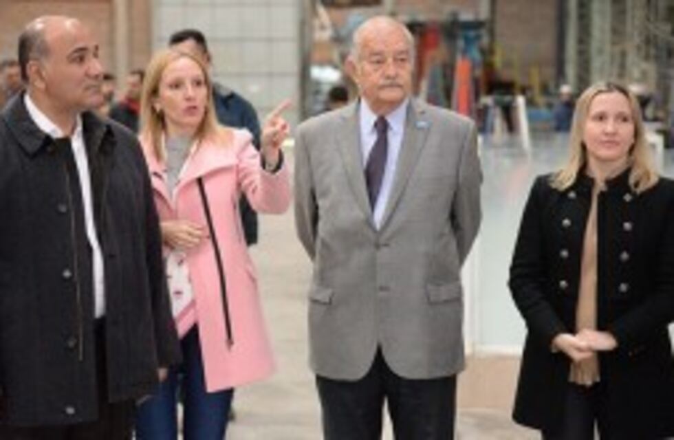 Juan Manzur: "En medio de la crisis, esta empresa sigue invirtiendo en Tucumán"