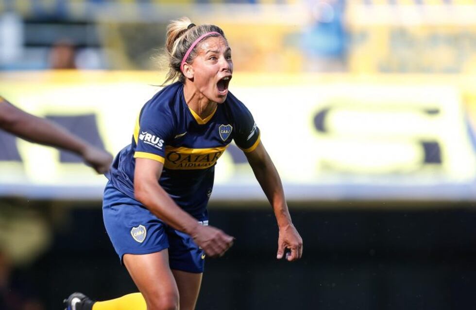 Jorge Barrios: "El fútbol femenino va a seguir siendo profesional"