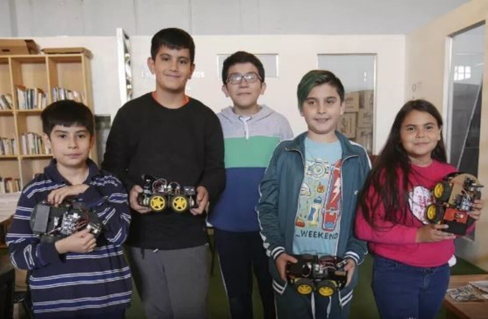 Concluyó hoy una nueva edición del taller de robótica para niños y niñas