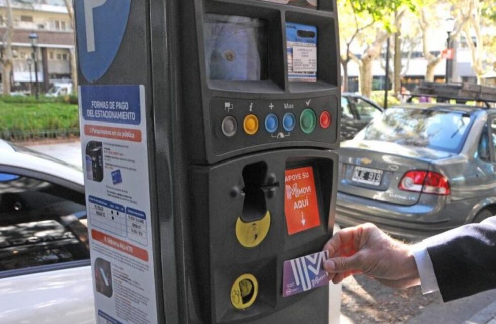 Las motos deberán pagar en zona de estacionamiento medido y habrá más cambios en el sistema