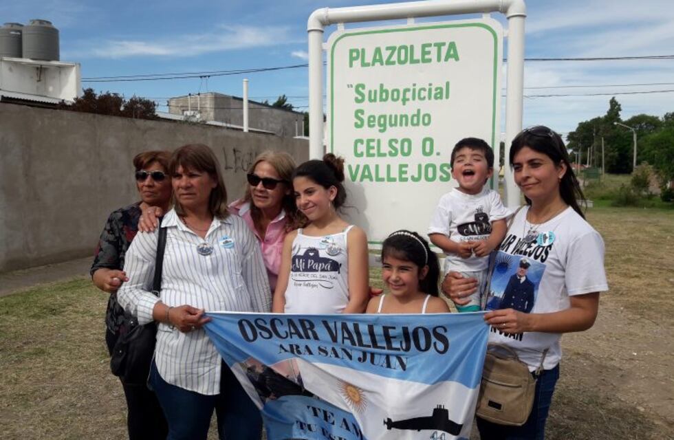 Homenajearon a tres Tripulantes puntaltenses del ARA San Juan