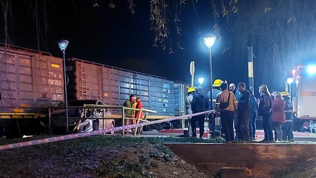 Accidente entre el tren y un automóvil en Arroyito