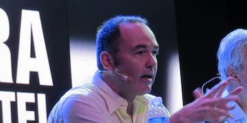 Desde el espacio que lidera Emiliano Giri arremetieron contra Lucas Fiorini por incorporarse al Kirchnerismo: “Decidir formar parte del Frente de Todos es traicionar al electorado”.