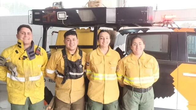 Integrantes de Bomberos de Arroyito se suman a lucha en La Colonia