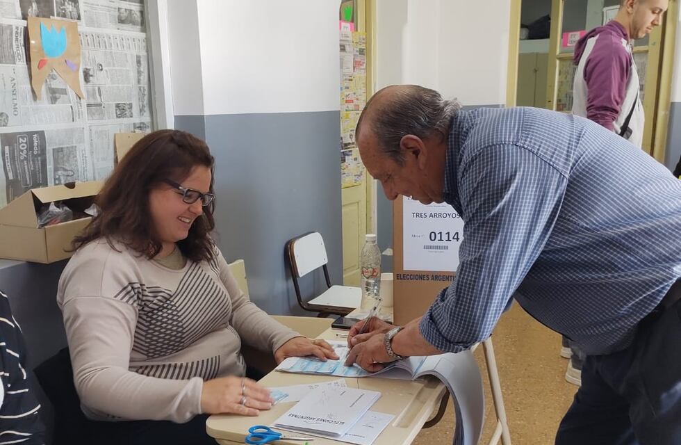 Carlos Sánchez votó por última vez como intendente de Tres Arroyos