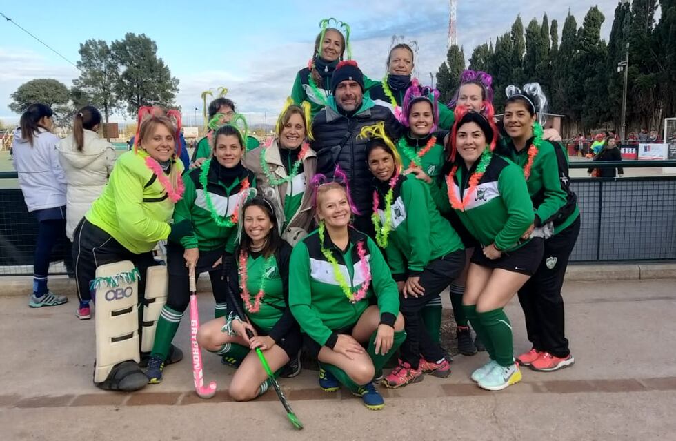 Los equipos de hockey de Arroyito siguen cosechando triunfos y títulos en todas su categorías
