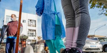 El Móvil Sanitario dispuesto en la plaza Marcos Burgos presta el servicio de certificación IMC para obesos tipo II y III.