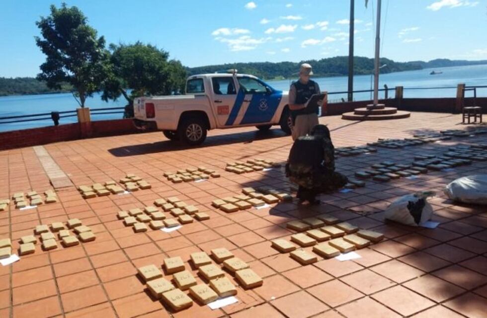 Golpe al narcotráfico: Prefectura Naval Argentina decomisó casi 300 kilogramos de marihuana