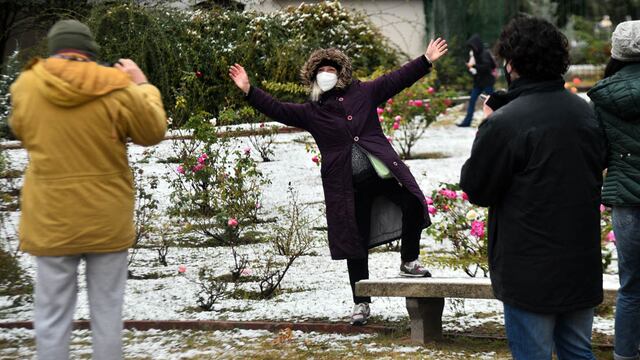 Abrieron el Rosedal del Parque Sarmiento para que la gente pueda llevarse una foto de recuerdo. (Pedro Castillo/ La Voz)