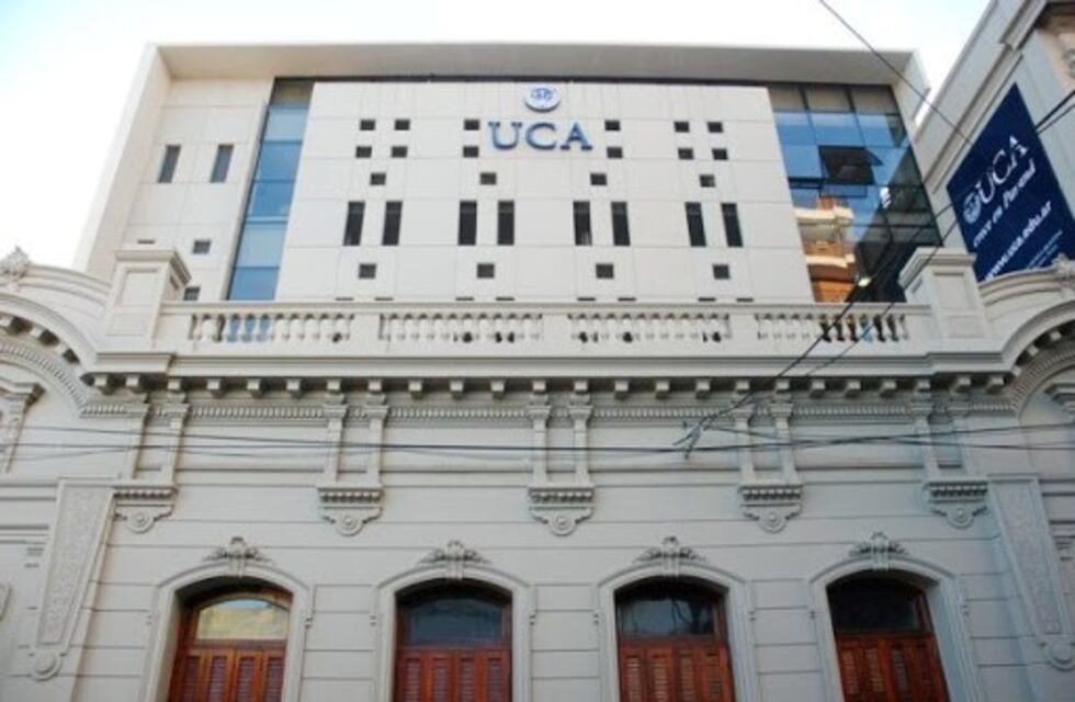 Estudiantes de la UCA podrán hacer sus pasantías en el municipio de Paraná