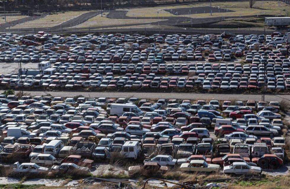 Avanzarán en la compactación de autos y en una nueva terminal de ómnibus