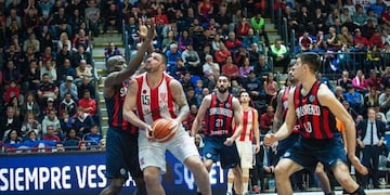 La Gloria empezó bien y terminó mal en el Pando\u002E Otra vez abajo en la serie decisiva\u002E