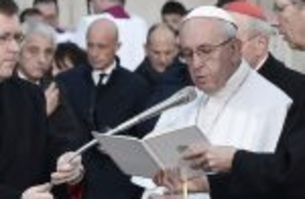 El Papa envió un comunicado “conmocionado por la locura homicida” tras el atentado en Berlín