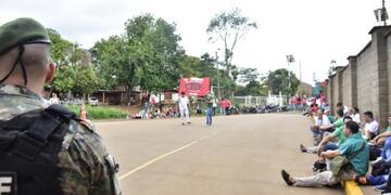 Levantaron la protesta que impedía la salida de colectivos en Posadas\u002E (Foto: Facundo Correa)\u002E