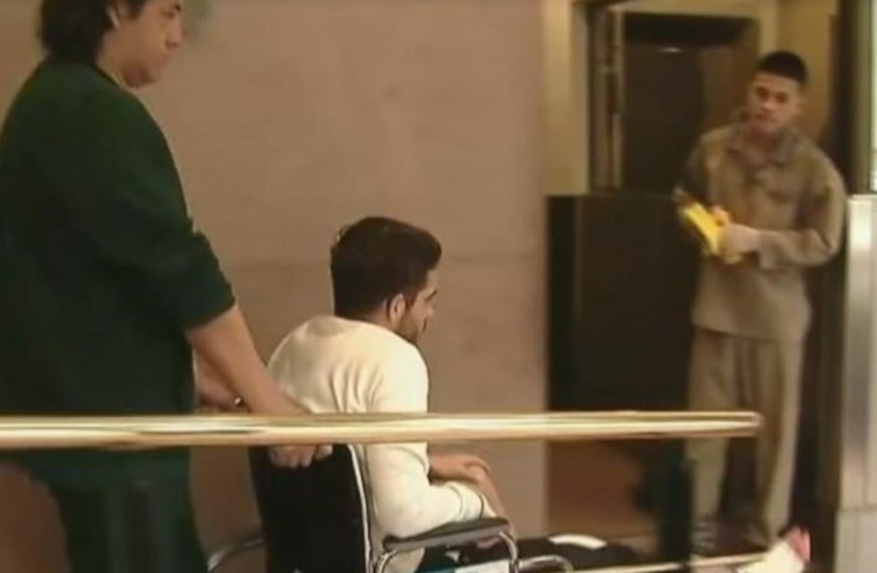 Gago recibió el alta médica tras ser operado de ligamentos cruzados