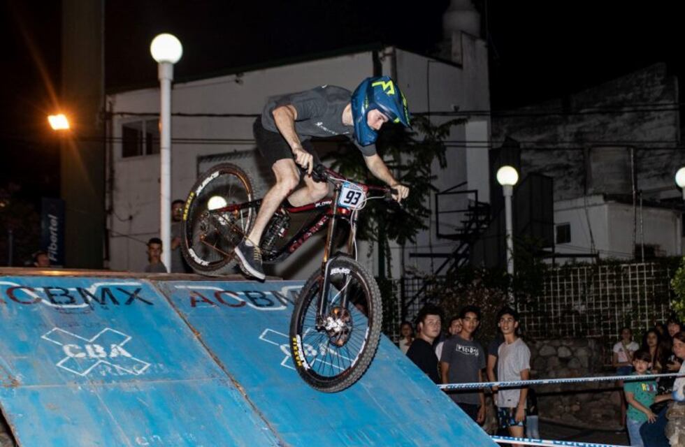 En imágenes: la gran noche del "Dual Nocturno Urbano" de Río Ceballos