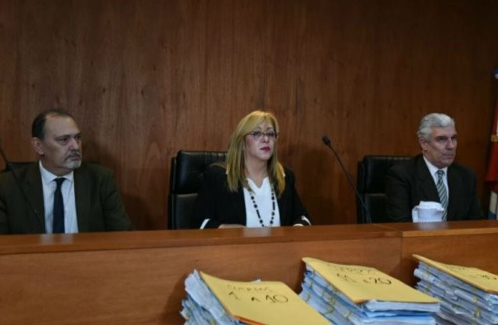 Apoyo corporativo para los jueces que absolvieron a diez imputados por la tragedia de calle Salta