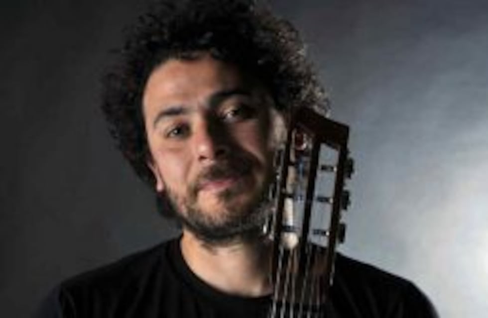 La respuesta del cantante Raly Barrionuevo a los que lo invitaron a callar por los bosques