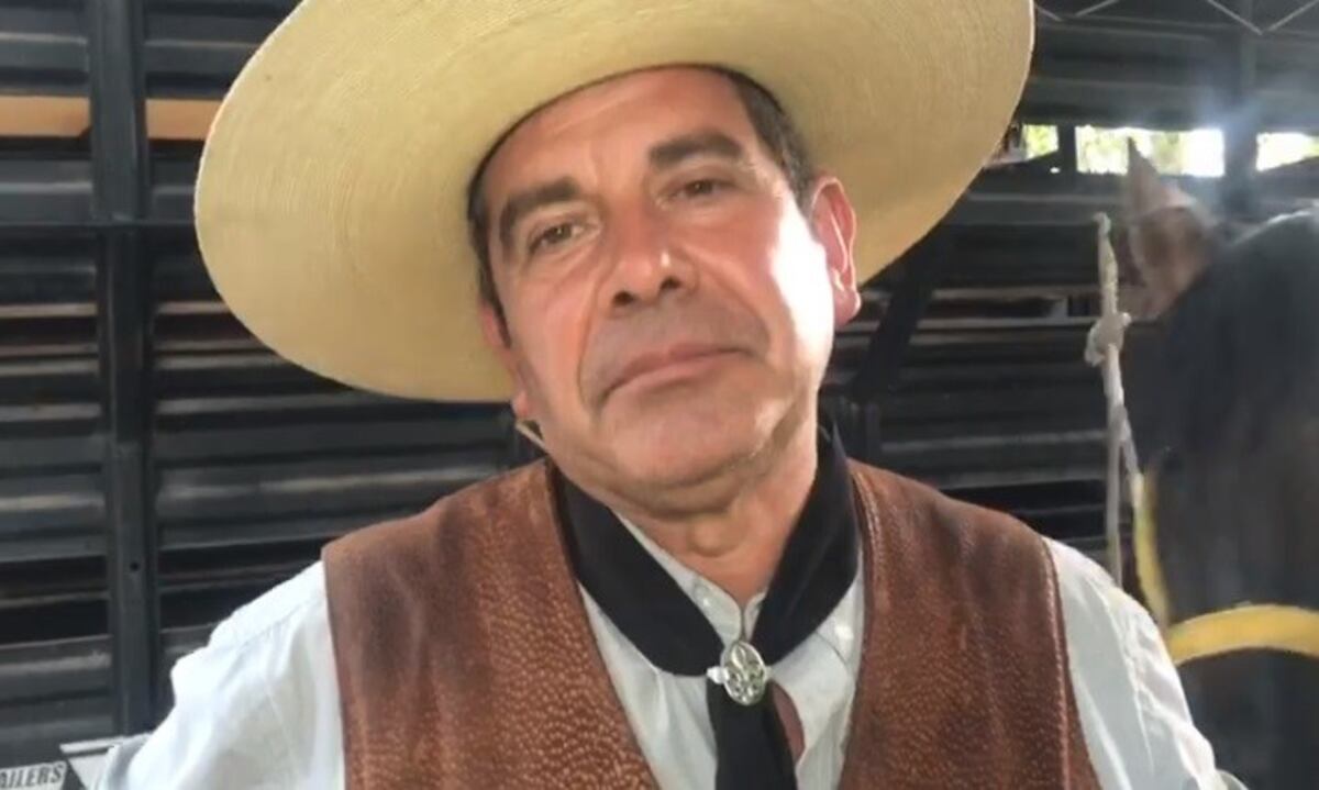 Javier Salinas\u002E \