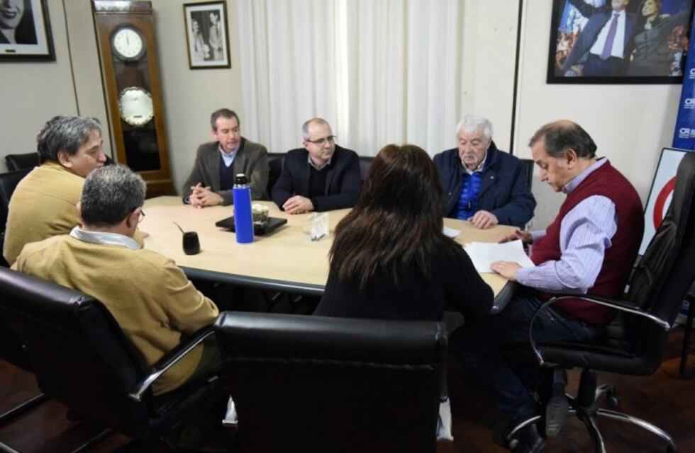 El IAPG y el Municipio  firmaron convenio por cartelería de seguridad