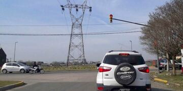 Se habilitaron los semáforos de la Rotonda Oeste\u002E (El Informante)