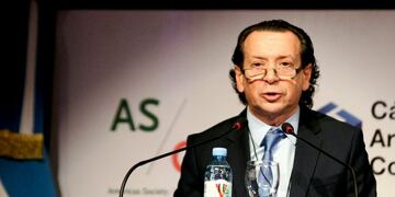 Se cayó el ascensor en el que estaba Dante Sica, pero no hubo heridos\u002E