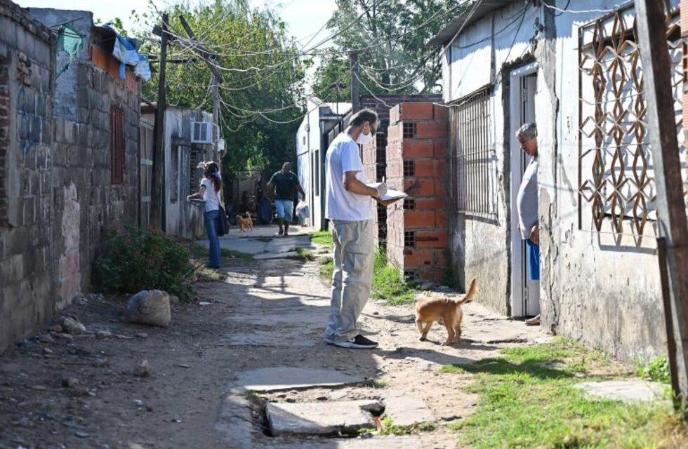 Intensifican la fumigación en barrios rosarinos contra el dengue