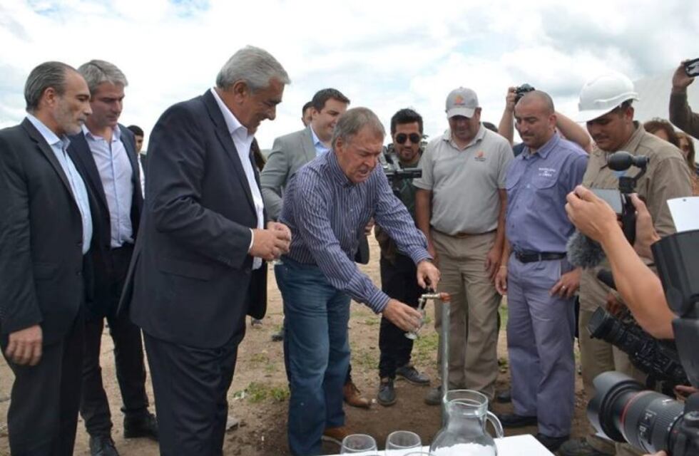 Inauguraron obras para abastecer de agua potable a La Cumbre
