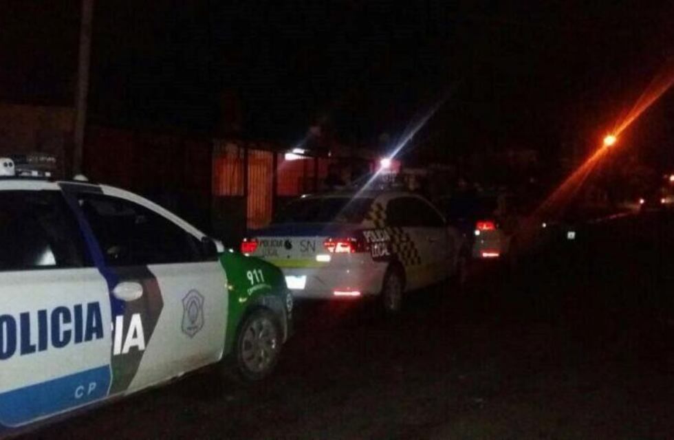Brutal tiroteo en Las Mellizas terminó con un joven muerto y dos policías heridos