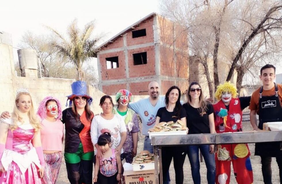 Especial festejo por el día del niño en el merendero "Panza Caliente" de Carlos Paz